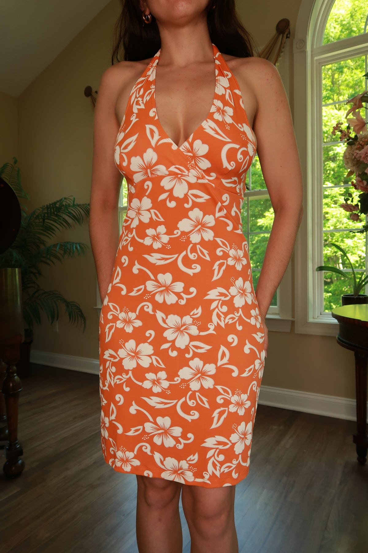 Vintage orange Hawaiian halter dress by Elektra Vintage, featuring a 2000s-inspired tropical print and halter neckline.