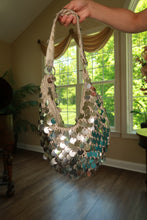 Load image into Gallery viewer, 2000s Vintage Silver Paillette Sequin Crochet Shoulder Bag
