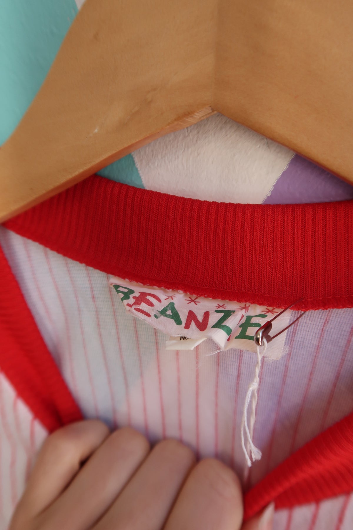 Vintage 90s Christmas Polar Bear Gift Stack Graphic Stripe Pullover - Elektra Vintage