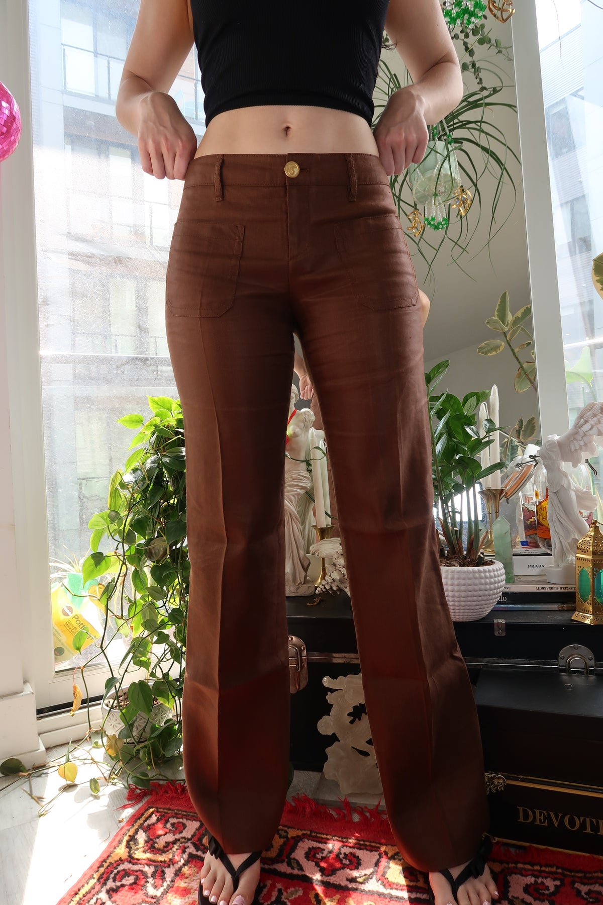 Gucci Silk & Hemp Pants – Brown Wide-Leg Trousers with Gold Button Detail - Elektra Vintage