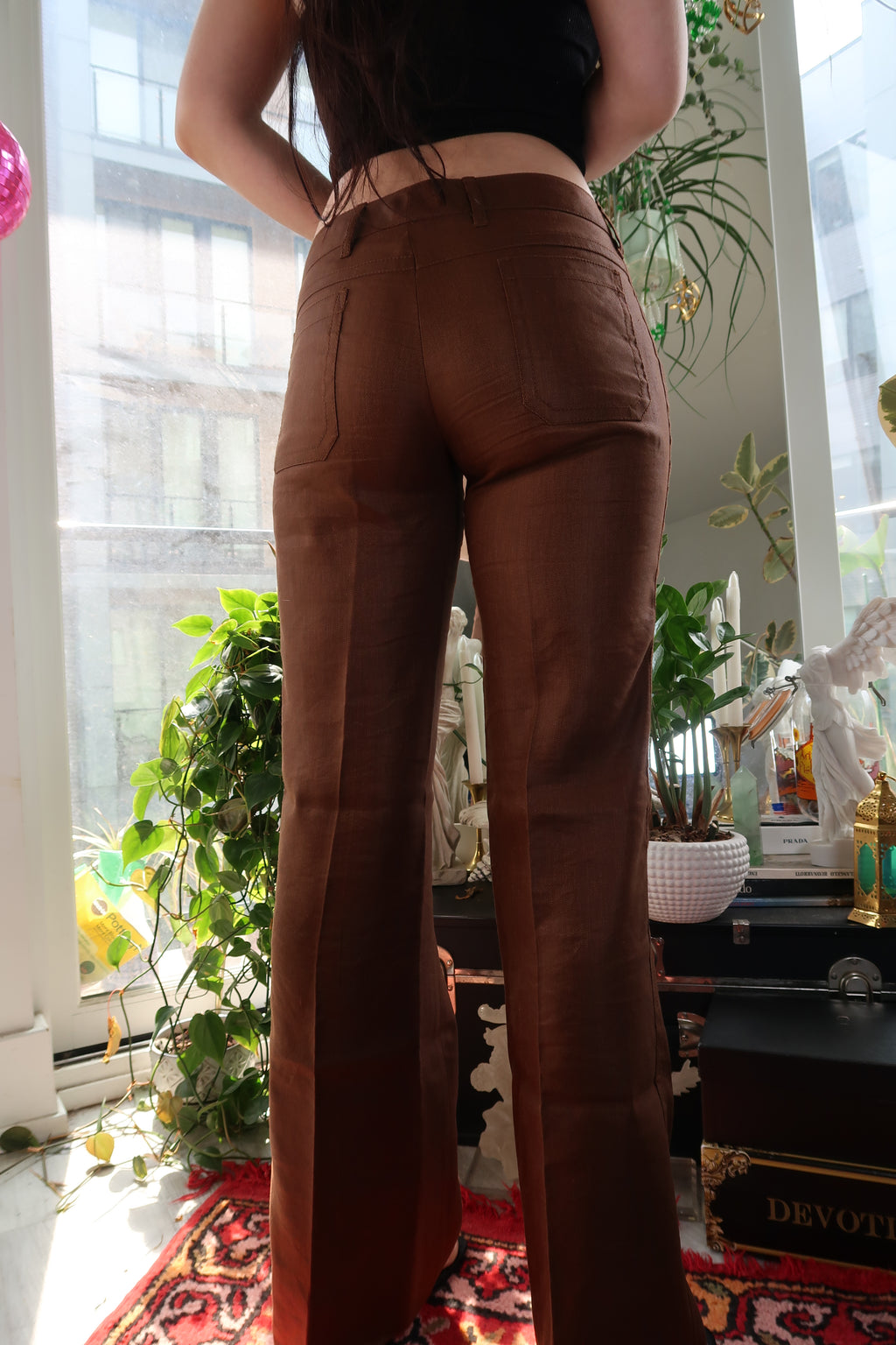 Gucci Silk & Hemp Pants – Brown Wide-Leg Trousers with Gold Button Detail - Elektra Vintage