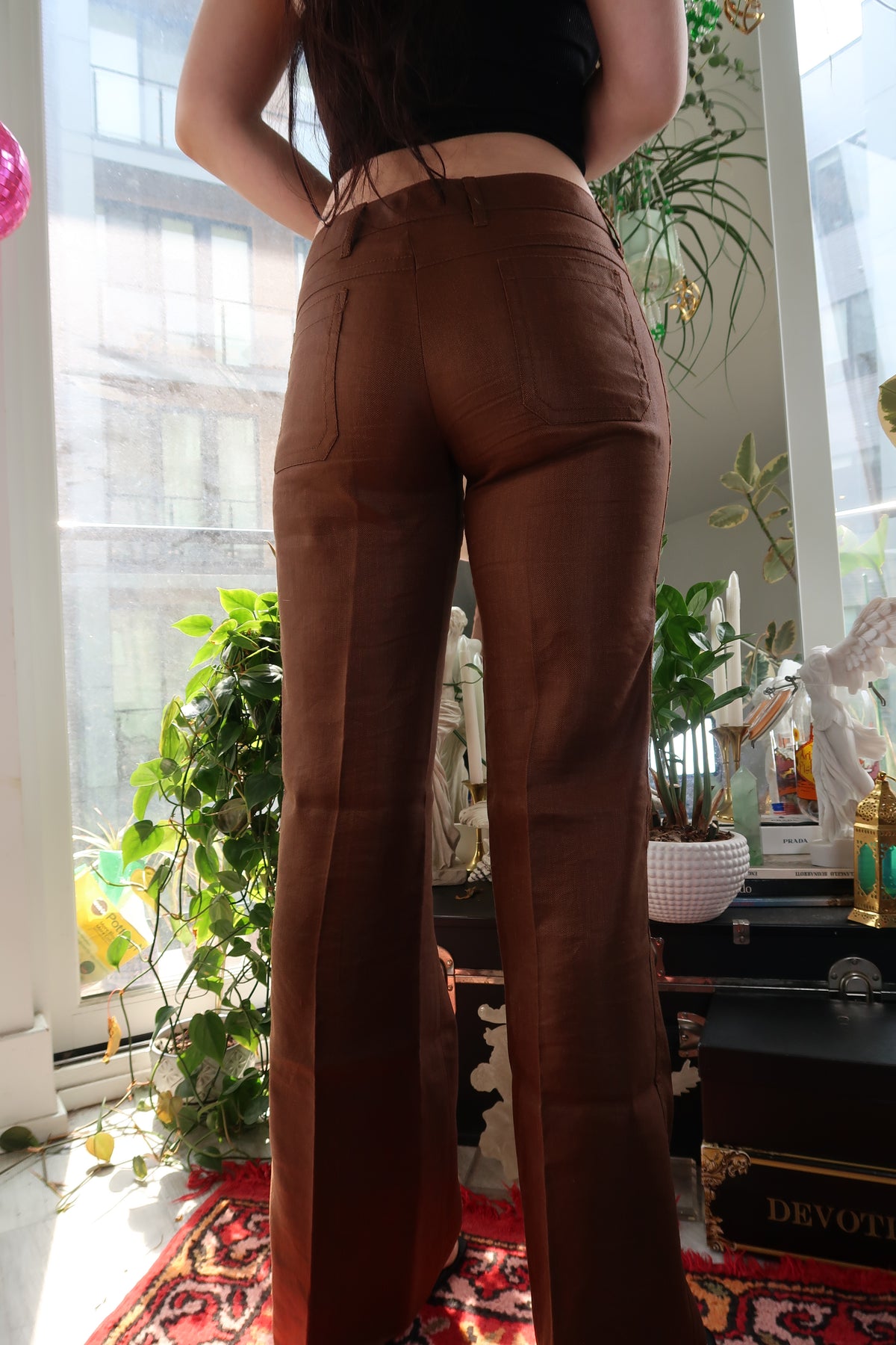 Gucci Silk & Hemp Pants – Brown Wide-Leg Trousers with Gold Button Detail - Elektra Vintage