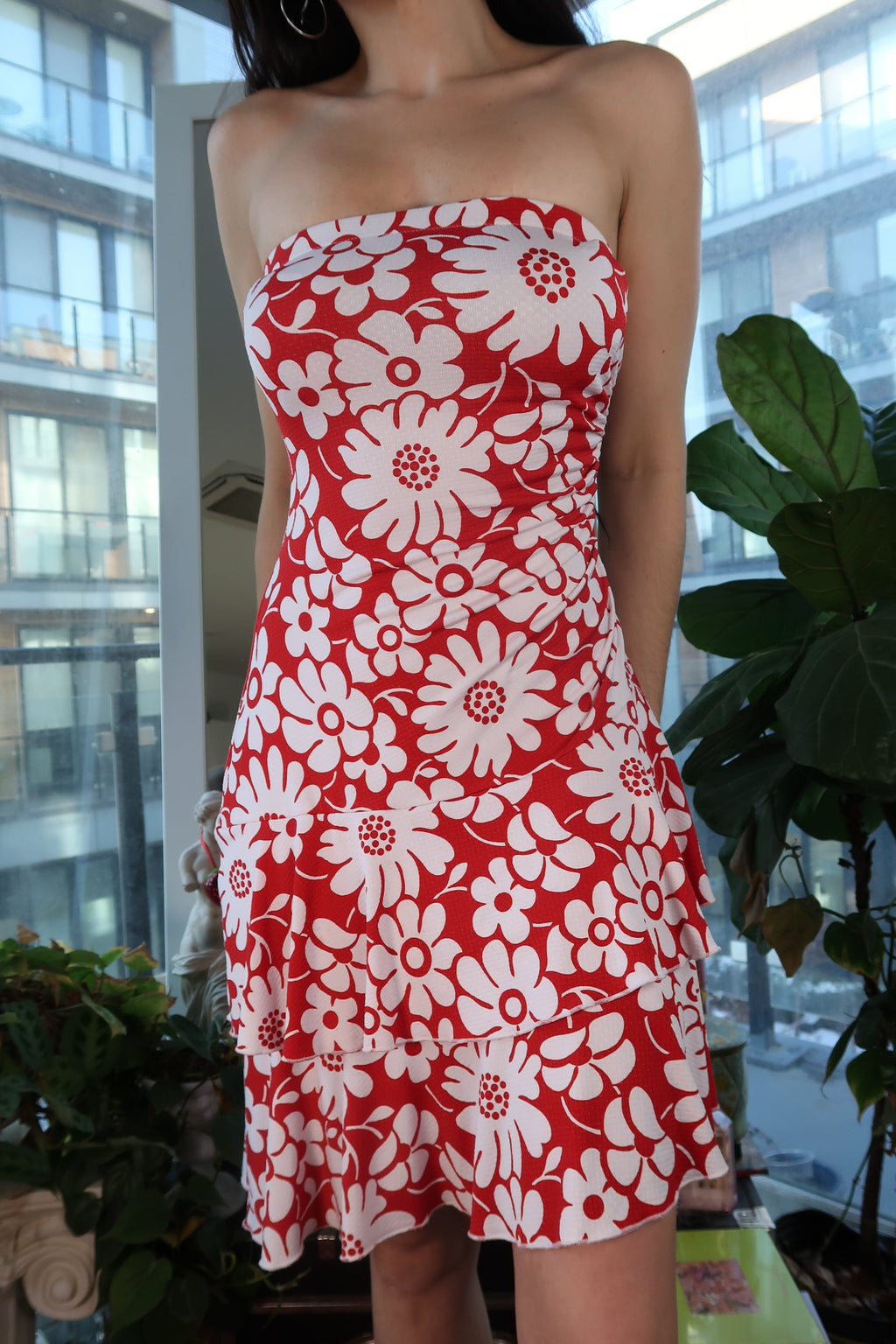 Vintage 2000s Red & White Floral Strapless Tiered Mini Dress