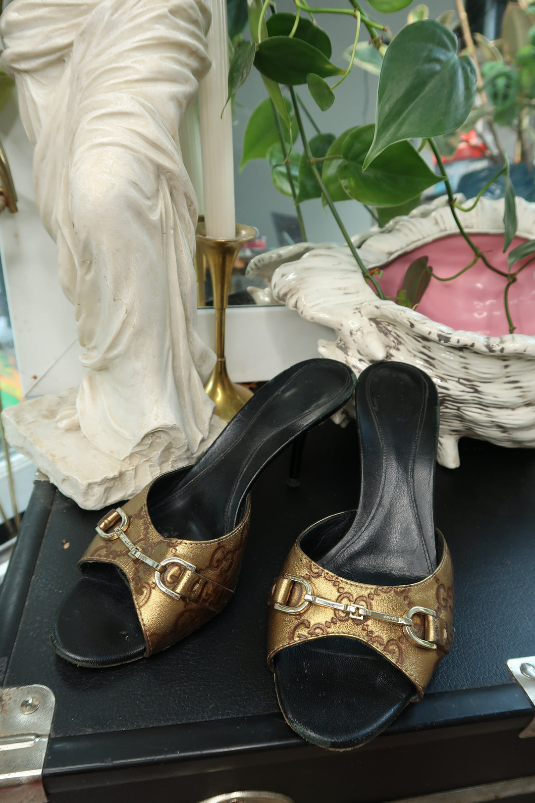 Vintage Gucci GG Monogram Horsebit Mules – Metallic Gold & Black