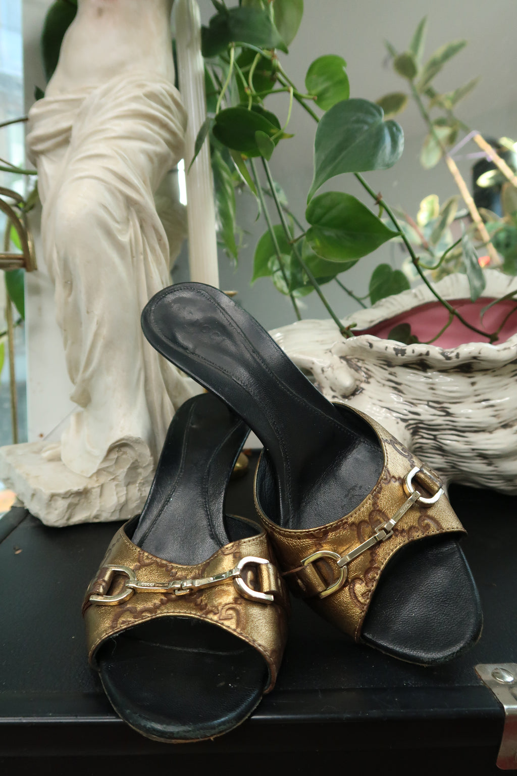 Vintage Gucci GG Monogram Horsebit Mules – Metallic Gold & Black