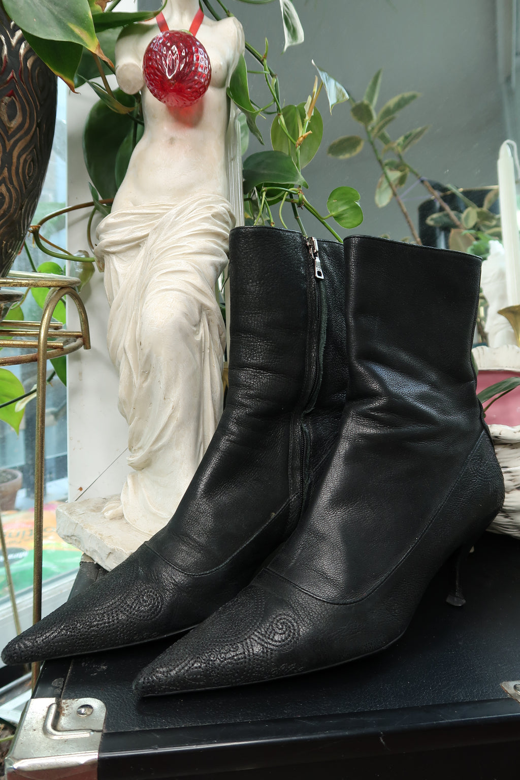 Vintage Prada Black Leather Kitten Heel Boots – Pointed Toe Mid-Calf Boots