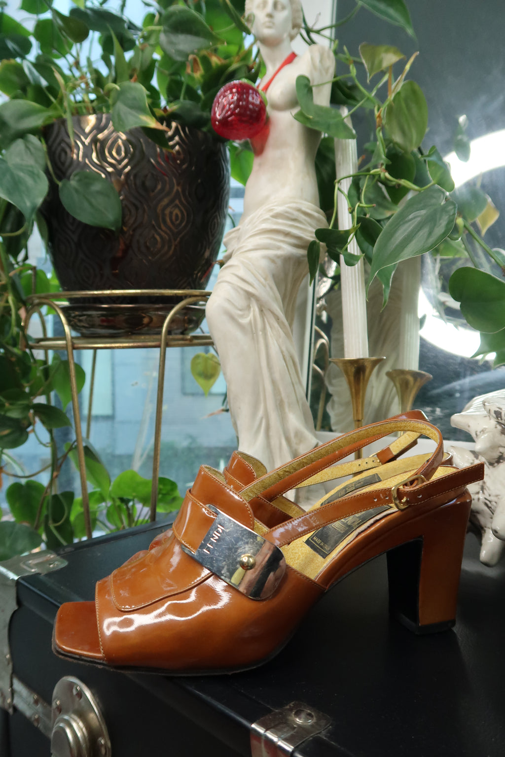 Vintage Fendi Slingback Mules – 90s/2000s Cognac Patent Leather Heels - Elektra Vintage