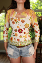 Load image into Gallery viewer, Vintage Y2K beaded floral twin set top for women by Elektra Vintage, featuring intricate beadwork and colorful floral design.
