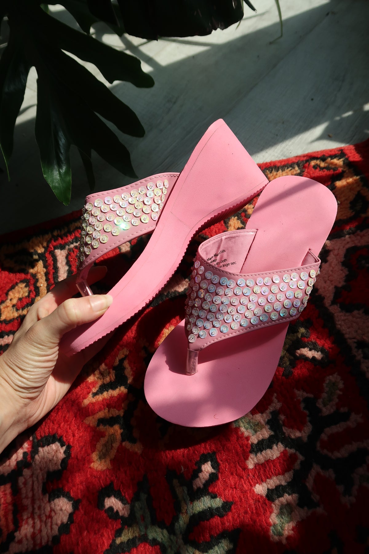 Vintage pink sequin platform flip flops by Elektra Vintage with beaded detailing, 2000s Y2K style, perfect for retro summer outfits.