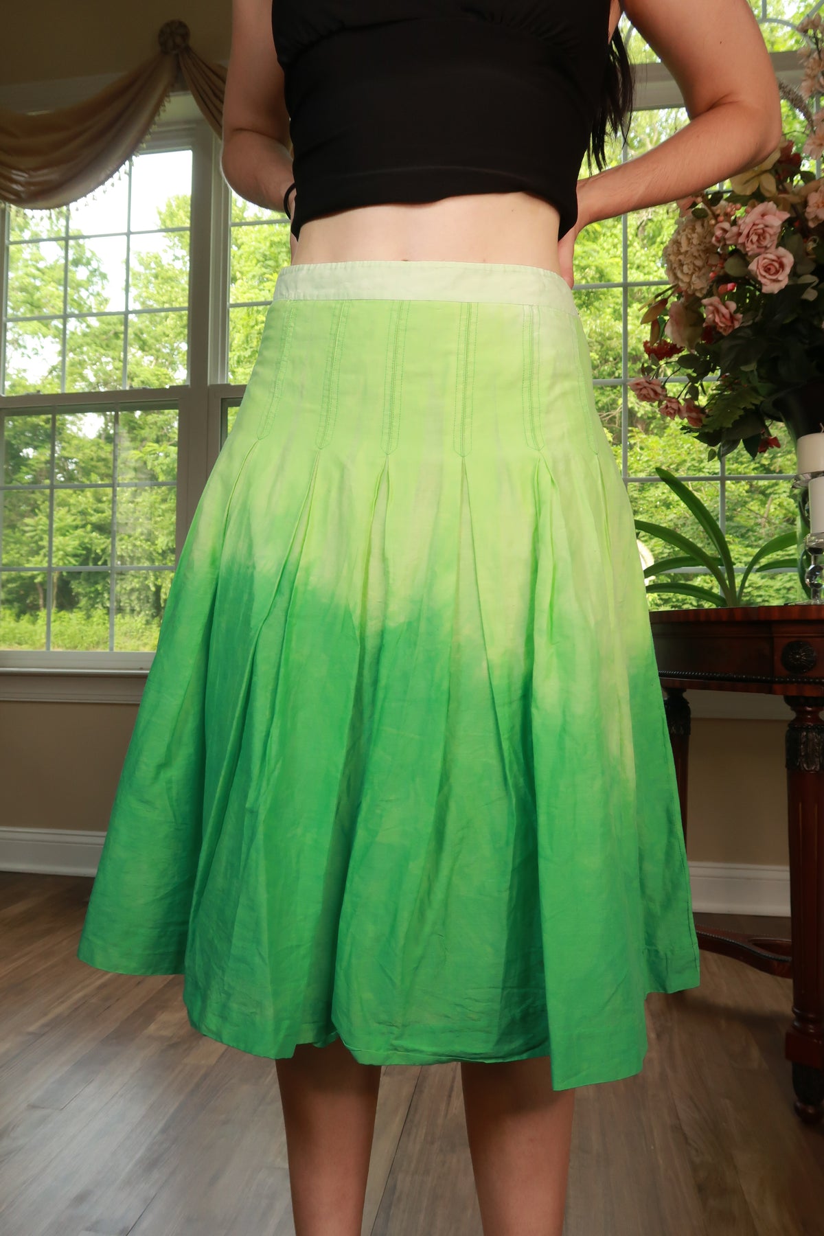 Vintage Y2K Theory green ombre midi skirt by Elektra Vintage, featuring a flowing fabric and retro-inspired design.