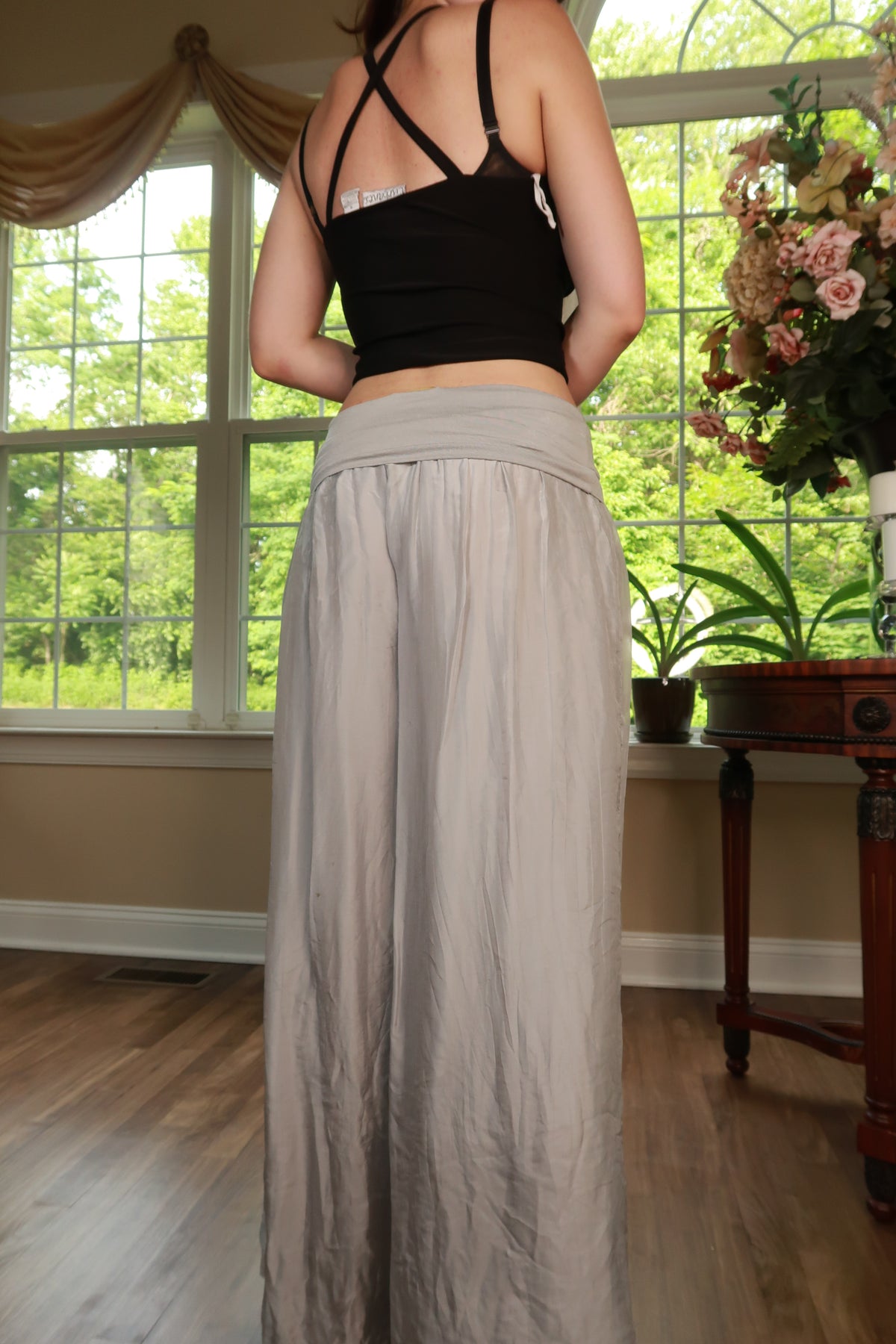 Elektra Vintage women's wide-leg palazzo pants in silver gray silk blend with vintage Y2K style, flowing and stylish.
