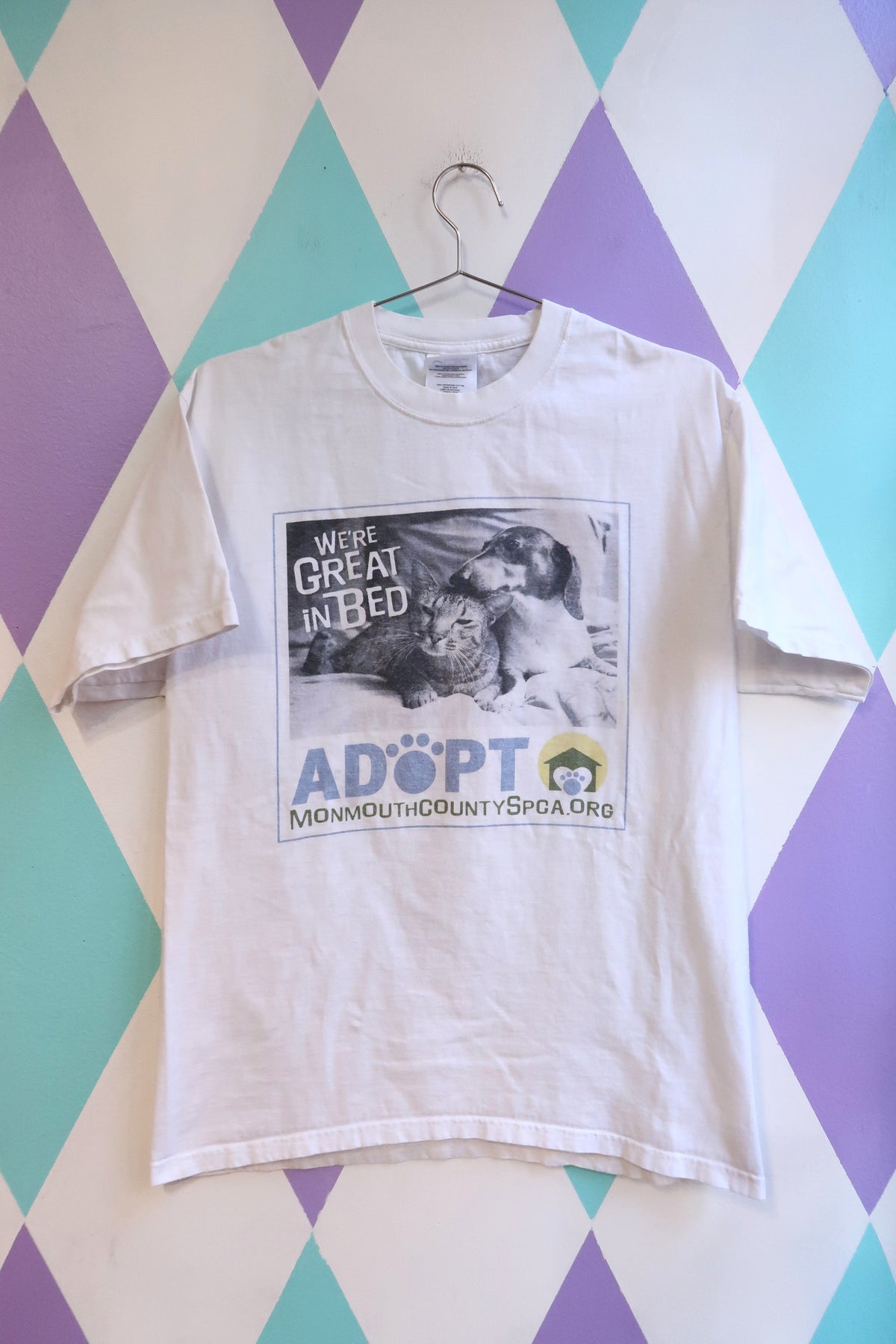 Vintage 2000s Animal Adoption "We're Great in Bed" Graphic Tee