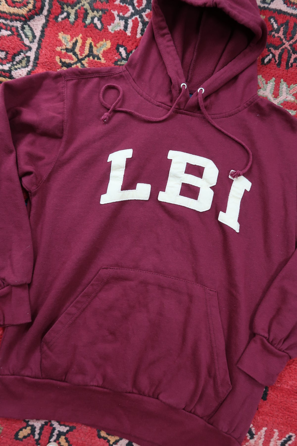 Vintage Burgundy Red Long Beach Island Spell Out Hoodie - LBI Pullover Sweatshirt - Elektra Vintage
