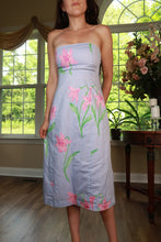 Load image into Gallery viewer, Vintage Elektra Vintage Y2K Lilly Pulitzer strapless pink lily print midi dress, stylish and feminine for retro-inspired fashion.
