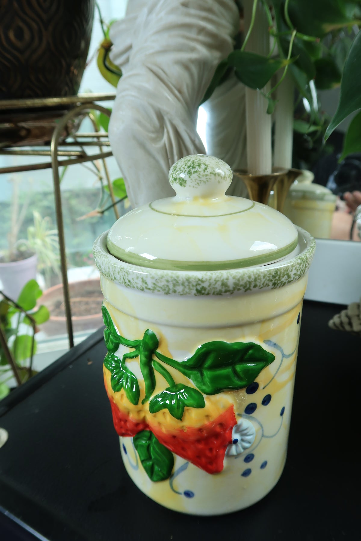 Vintage Ceramic Strawberry Canister Jar – 3D Fruit Kitchen Storage