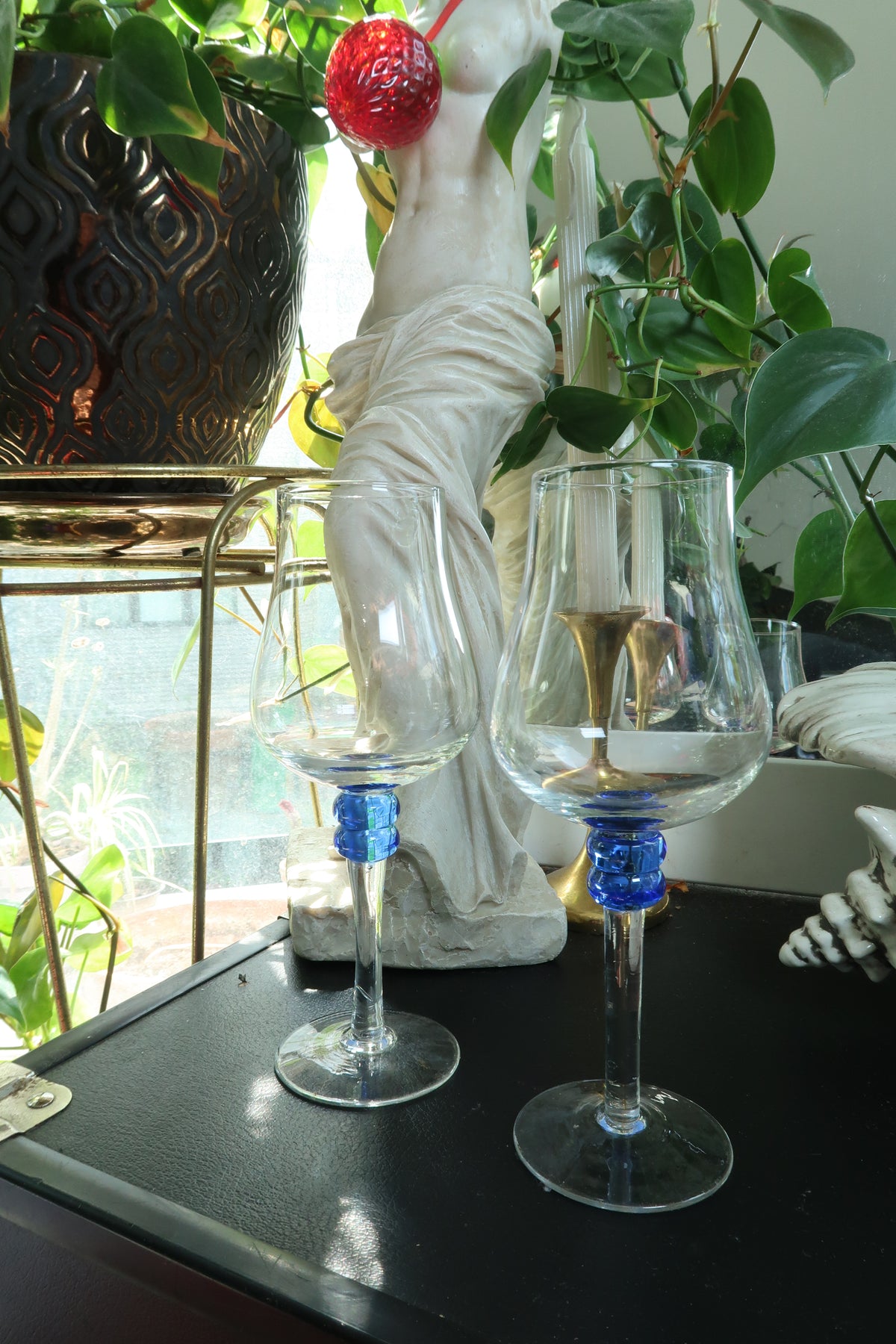Vintage Fluted Wine Glass Set
