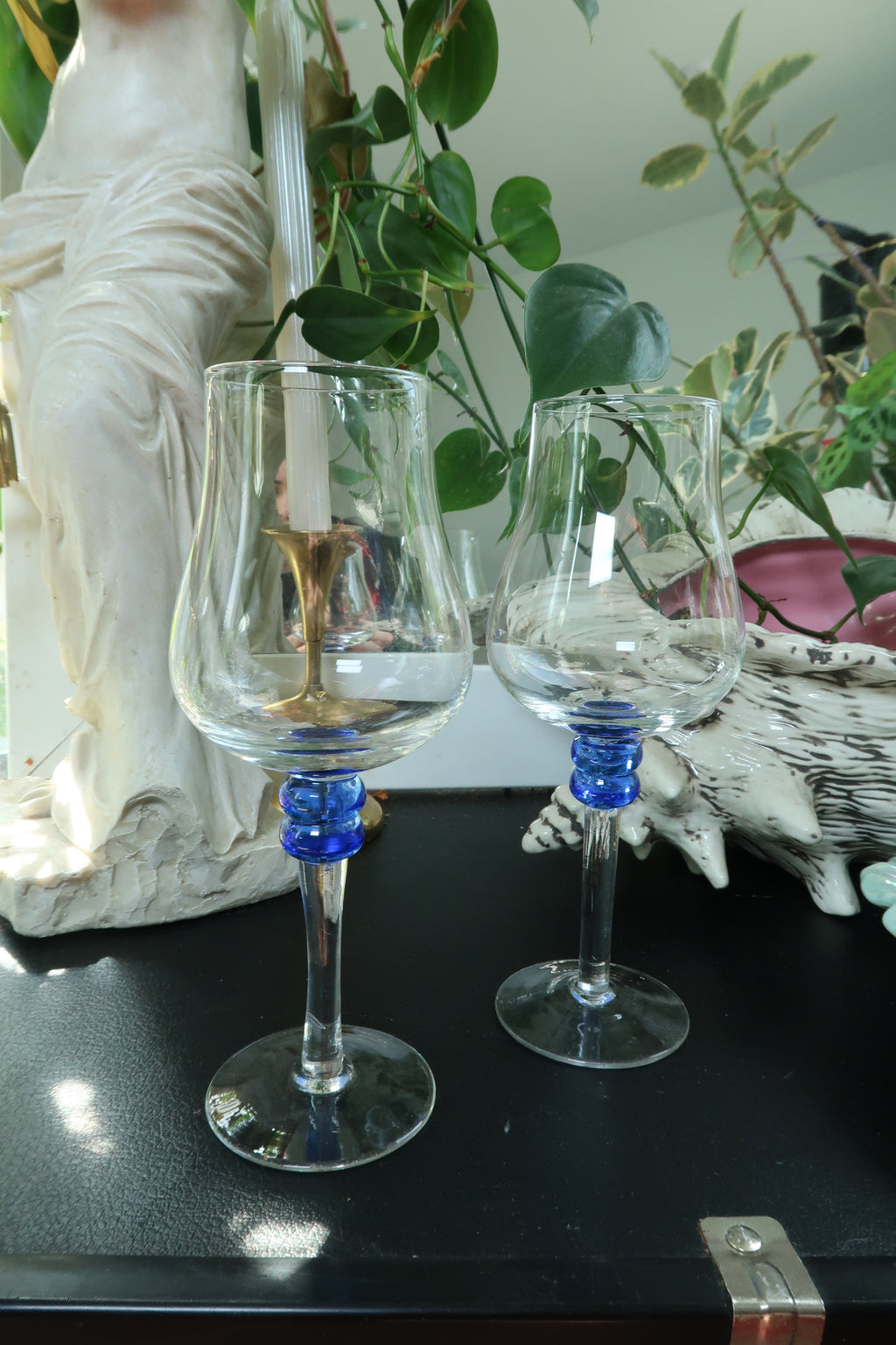 Vintage Fluted Wine Glass Set