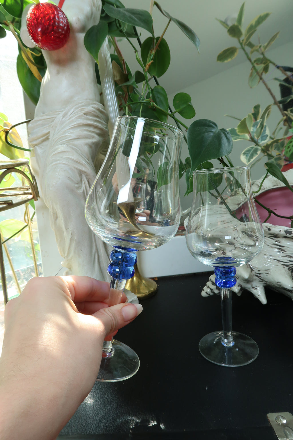 Vintage Fluted Wine Glass Set