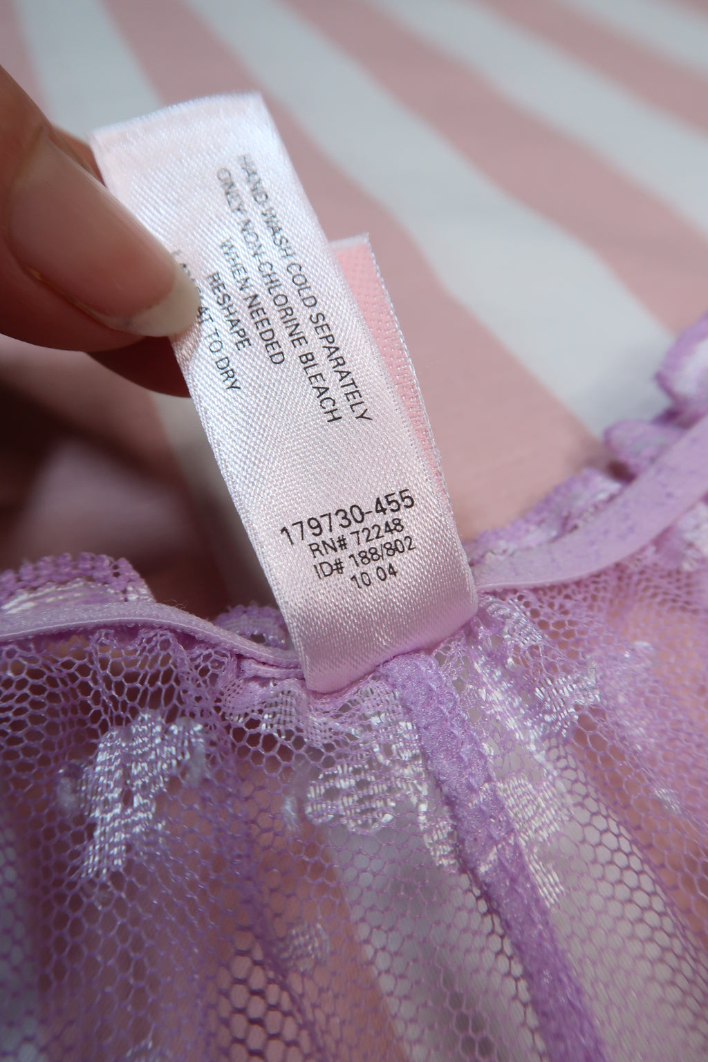 Vintage 2000s Victoria’s Secret Lavender Lace Bikini Underwear