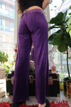 Load image into Gallery viewer, Juicy Couture Purple Velour Sweatpants – Metallic Crest Logo
