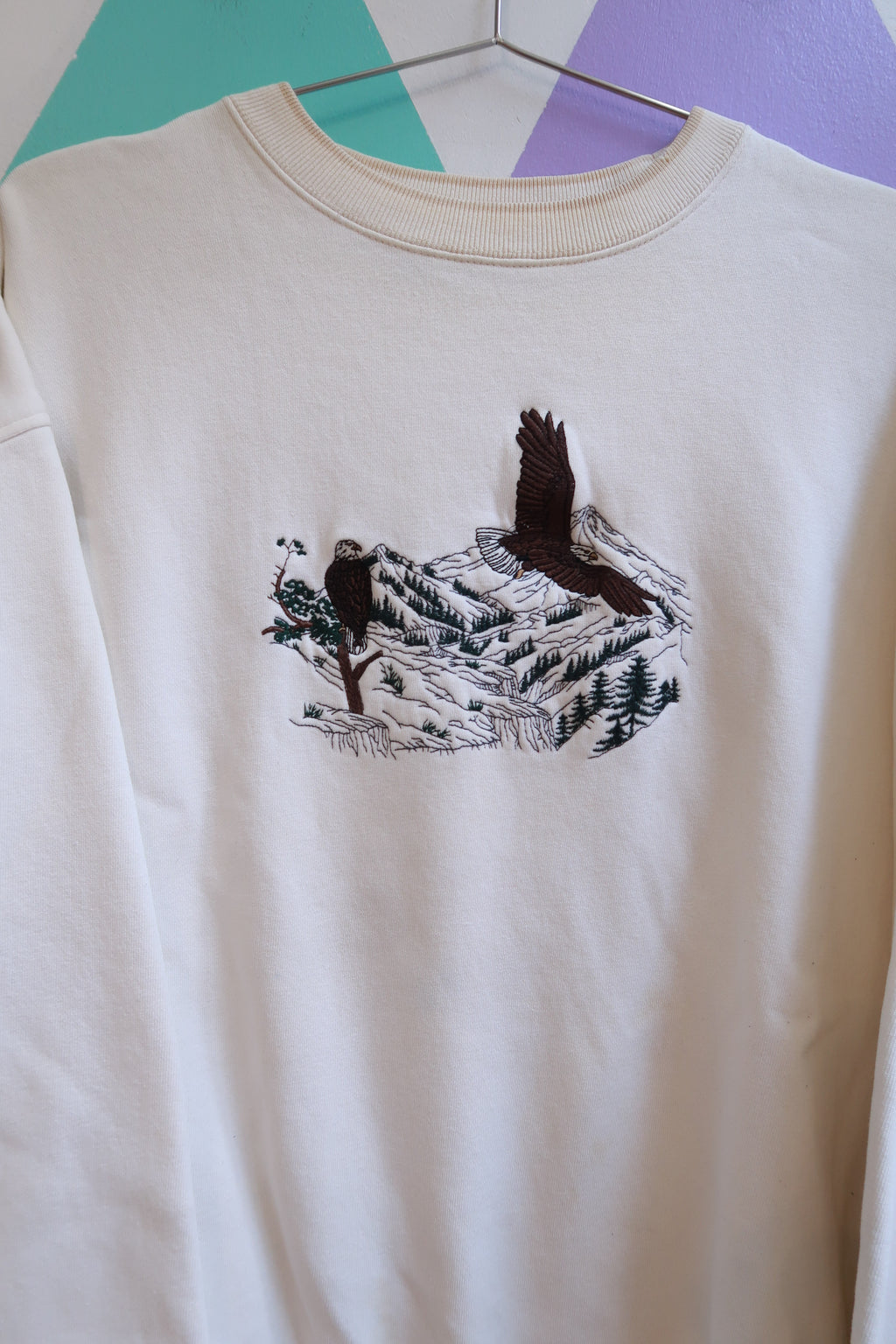 Vintage Eagle Embroidered Mountain Crewneck Sweatshirt