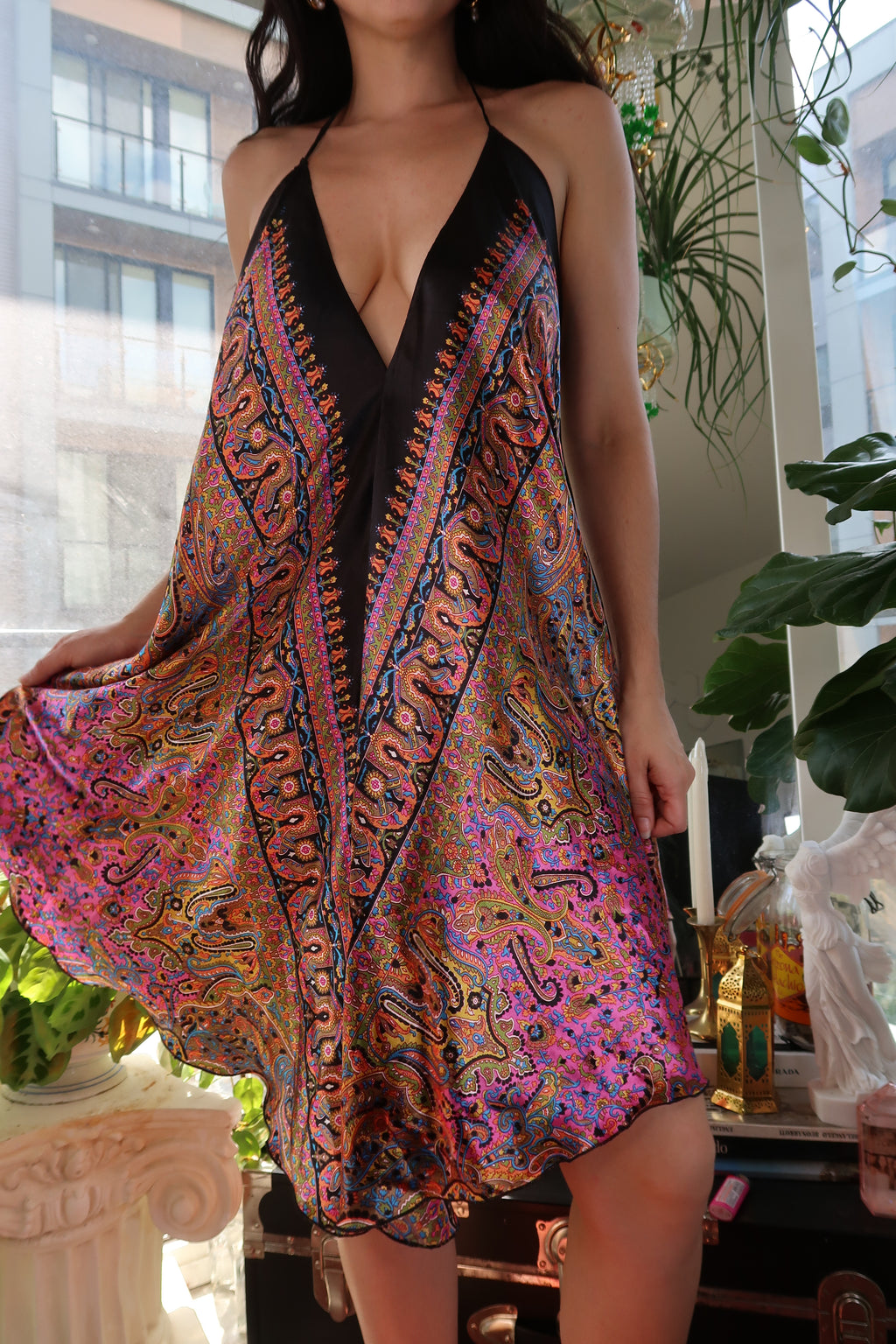 Vintage Y2K Paisley Handkerchief Hem Halter Dress – Deep V & Boho Glam