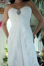 Load image into Gallery viewer, Vintage 2000s White Ruffled Gown with Rhinestone Brooch
