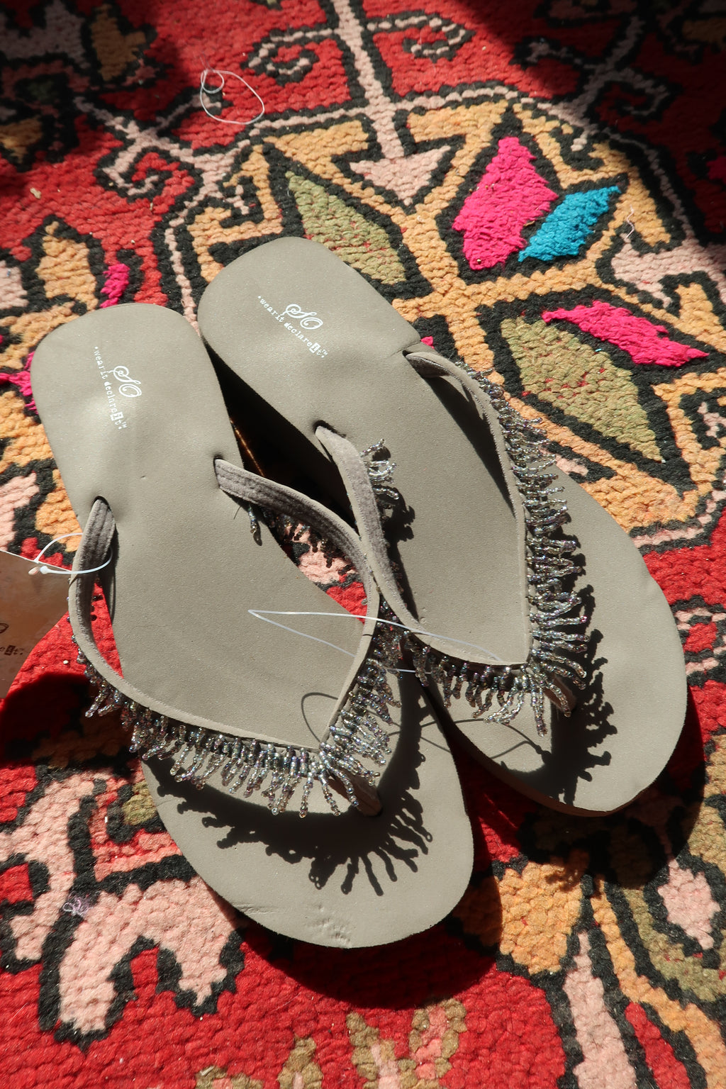 Elektra Vintage taupe grey beaded Y2K vintage flip flops with beaded straps and flat soles, casual summer footwear