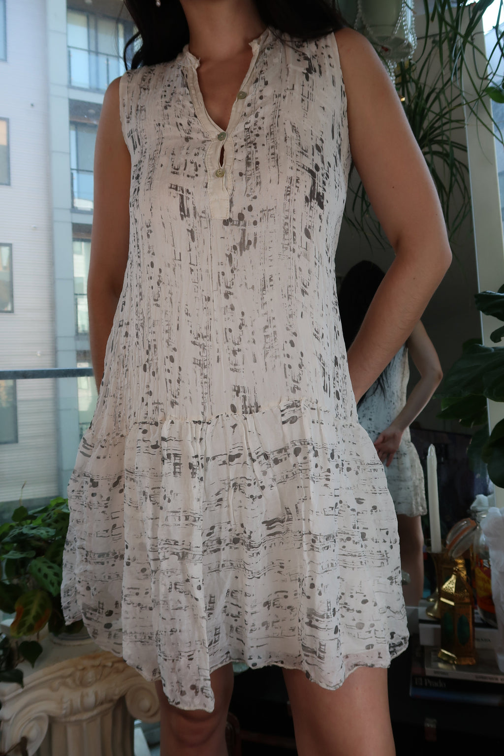 Vintage 2000s 100% Silk Sleeveless Mini Dress – Abstract Print