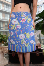 Load image into Gallery viewer, Vintage 2000s GAP Blue Floral A-Line Skirt with Striped Hem – Y2K
