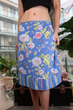 Load image into Gallery viewer, Vintage 2000s GAP Blue Floral A-Line Skirt with Striped Hem – Y2K
