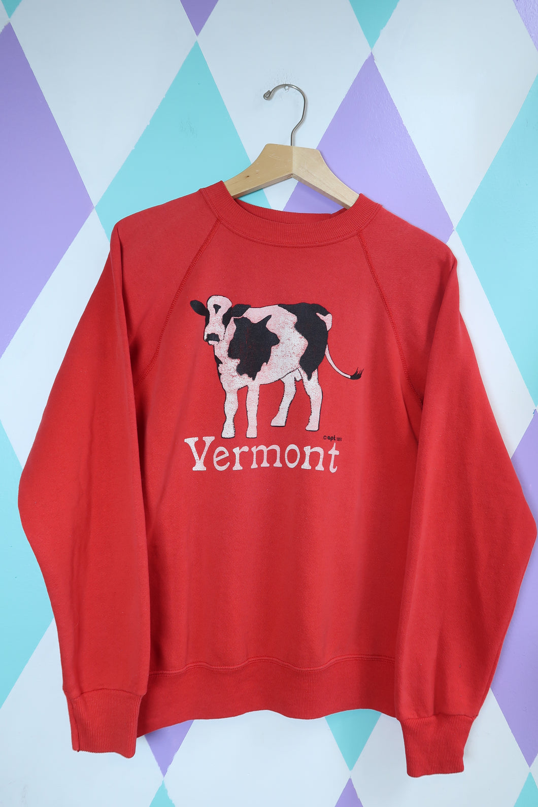 Vintage 90s Vermont Cow Graphic Crewneck Sweatshirt – Red