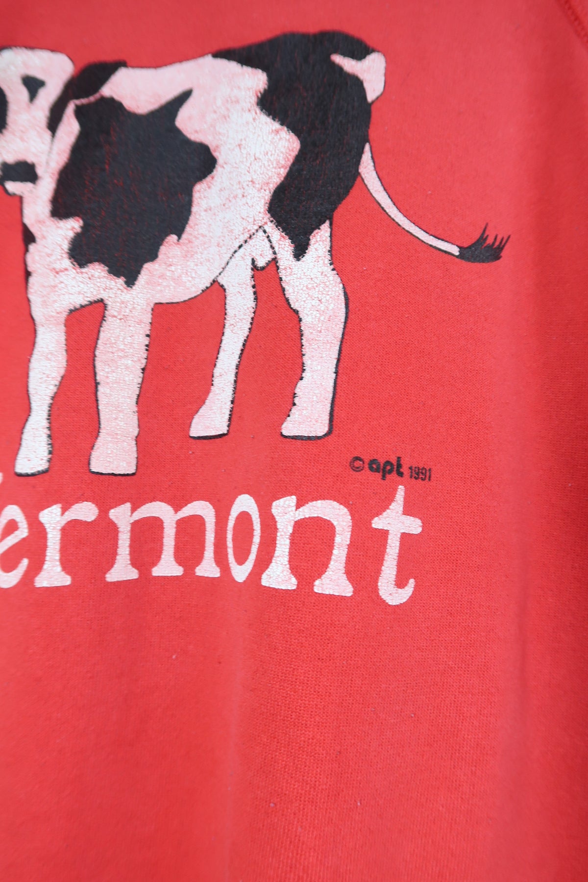 Vintage 90s Vermont Cow Graphic Crewneck Sweatshirt – Red