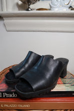 Load image into Gallery viewer, Vintage Genuine Leather Black Platform Mule Heels Chunky Slip On Sandals
