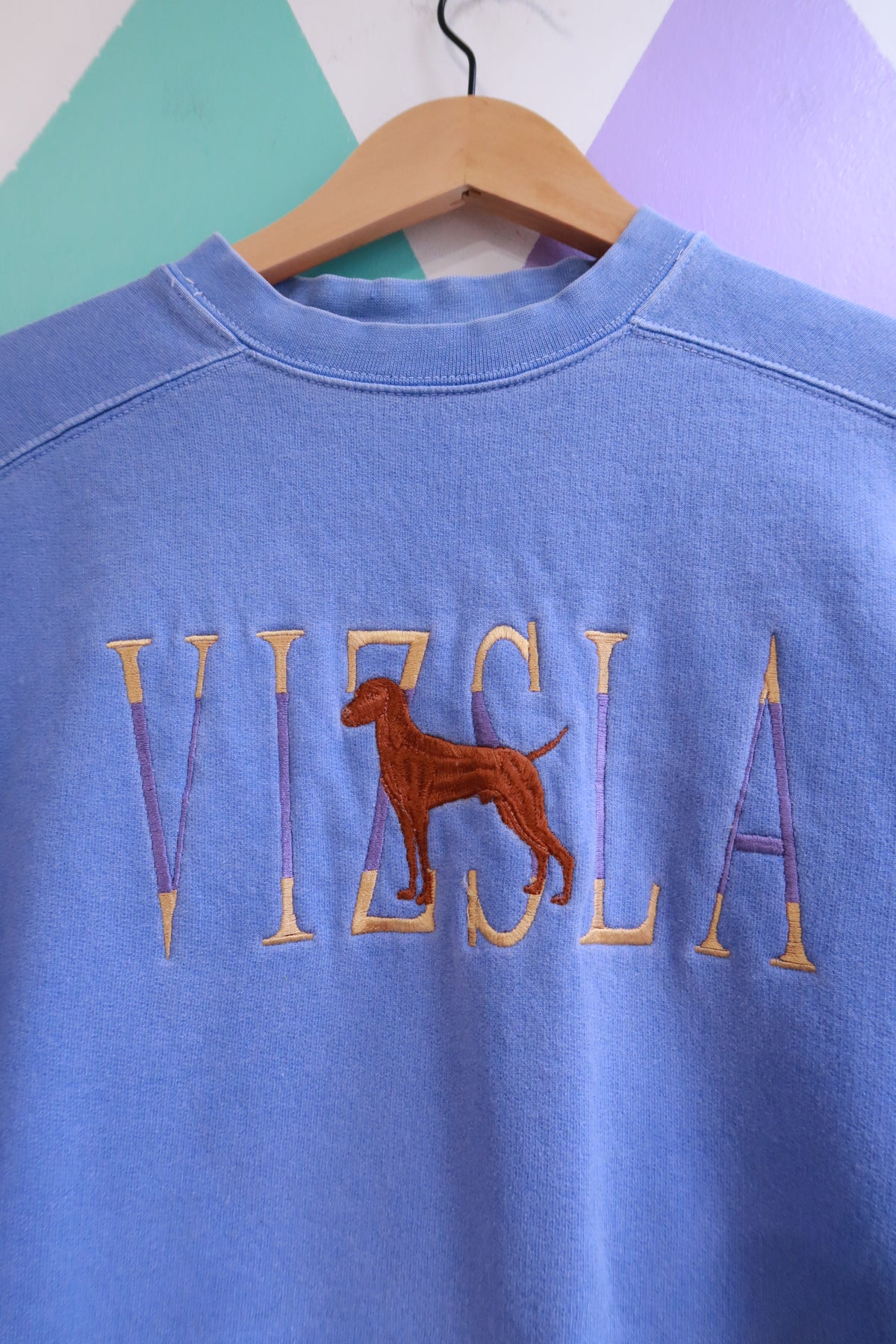 Vintage 90s Embroidered Vizsla Dog Crewneck Sweatshirt - Elektra Vintage