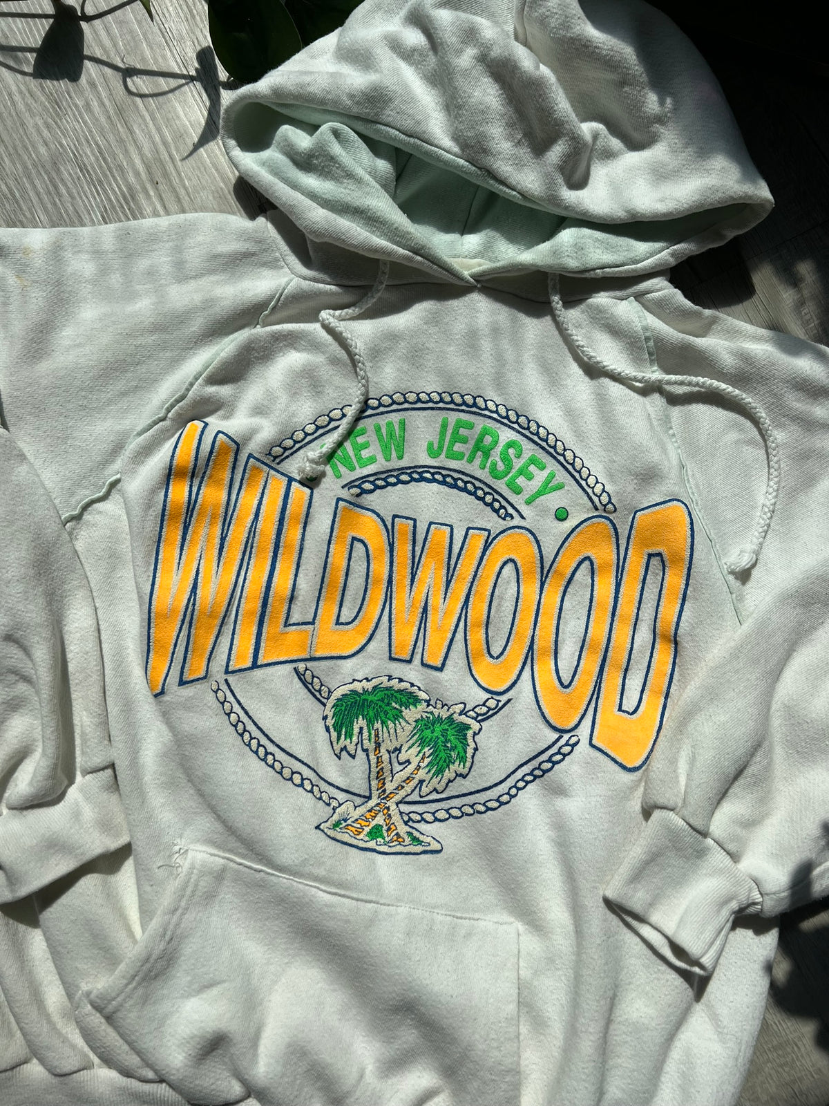 90s Vintage Wildwood New Jersey Hoodie - Elektra Vintage