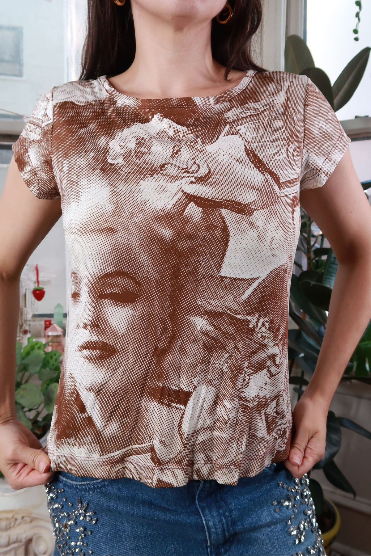 Vintage Y2K Marilyn Monroe Op Art graphic baby tee for women by Elektra Vintage, featuring bold Marilyn Monroe design on soft fabric.