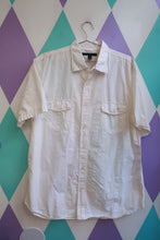 Load image into Gallery viewer, Men's vintage 2000s Express white linen blend camp shirt by Elektra Vintage, featuring button-up front and classic collar.
