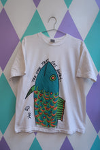 Load image into Gallery viewer, Men's vintage 90s Cocoa Beach Florida fish graphic tourist T-shirt by Elektra Vintage, featuring a colorful fish design.
