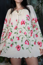 Load image into Gallery viewer, Vintage 70s Floral Tunic Top – Boho Hippie Peasant Blouse

