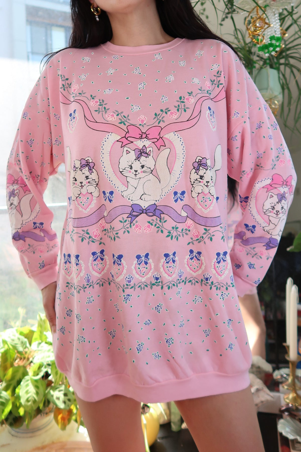 Vintage 1980s Pink Cat Graphic Sweatshirt – Kawaii Animal Print - Elektra Vintage