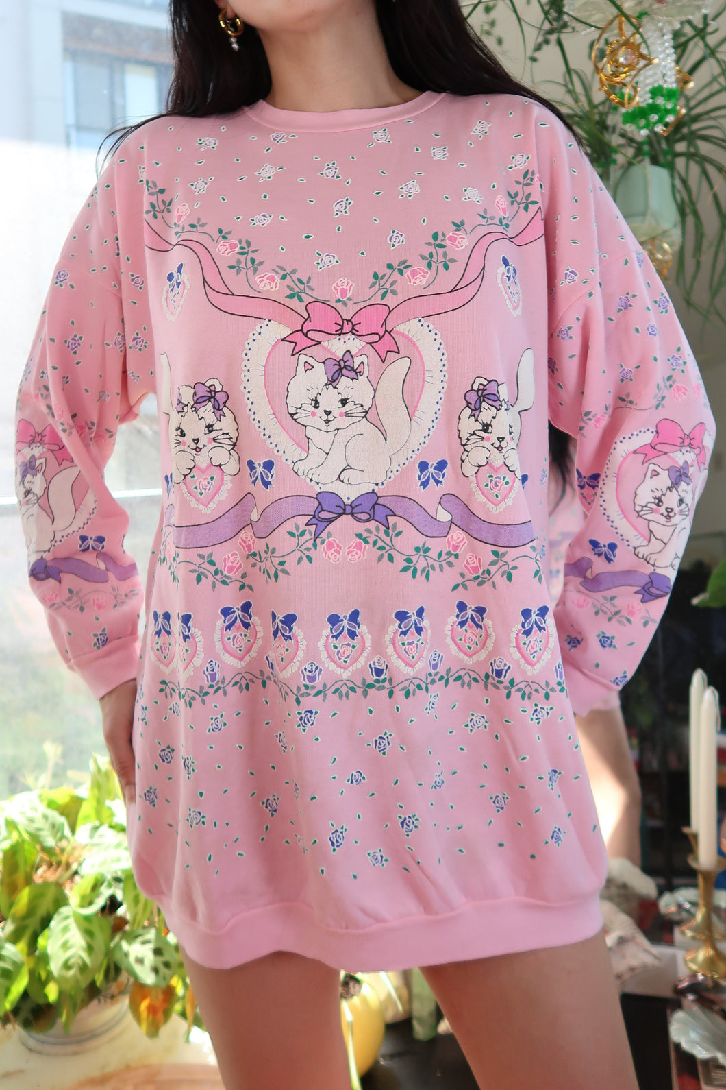 Vintage 1980s Pink Cat Graphic Sweatshirt – Kawaii Animal Print