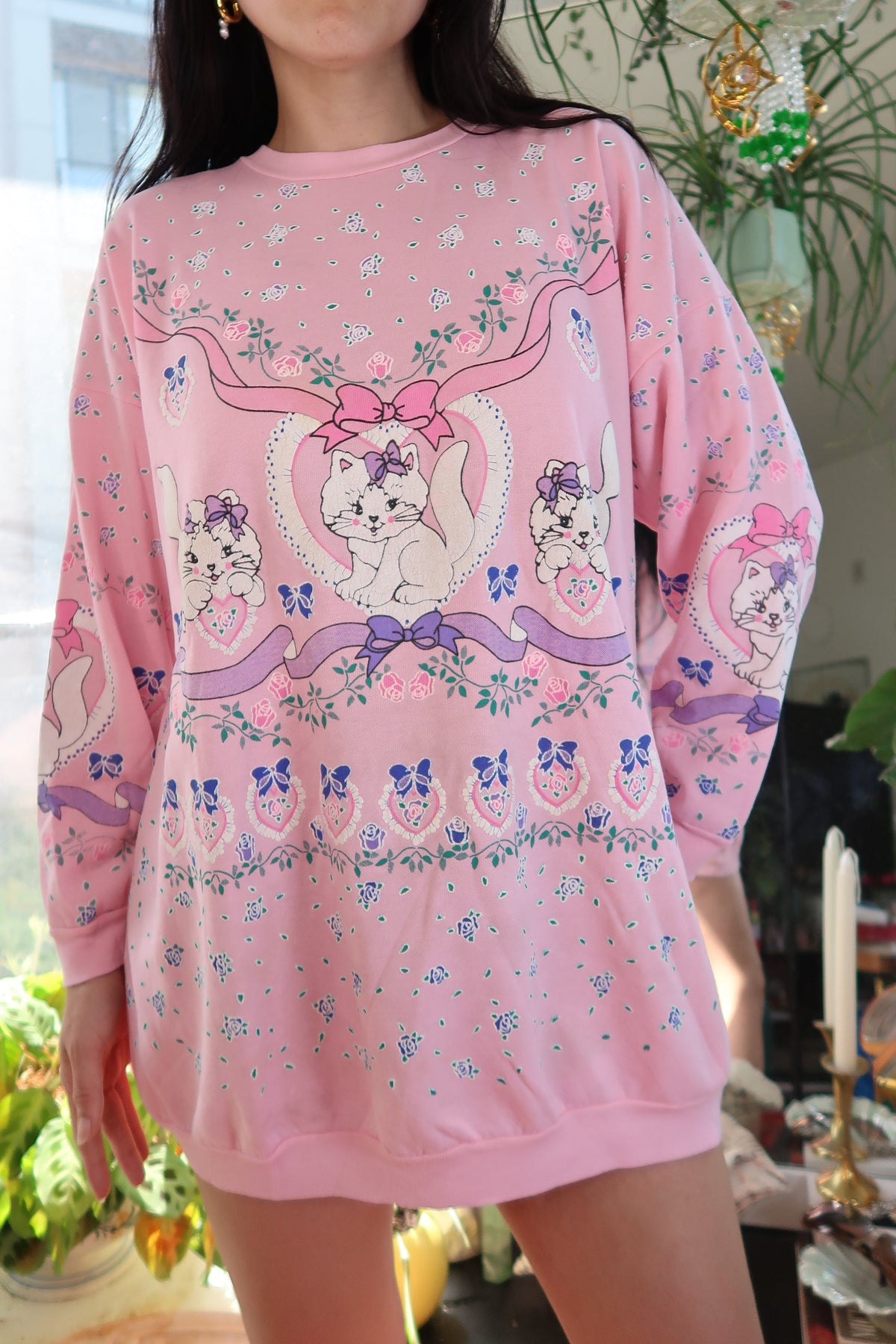 Vintage 1980s Pink Cat Graphic Sweatshirt – Kawaii Animal Print - Elektra Vintage
