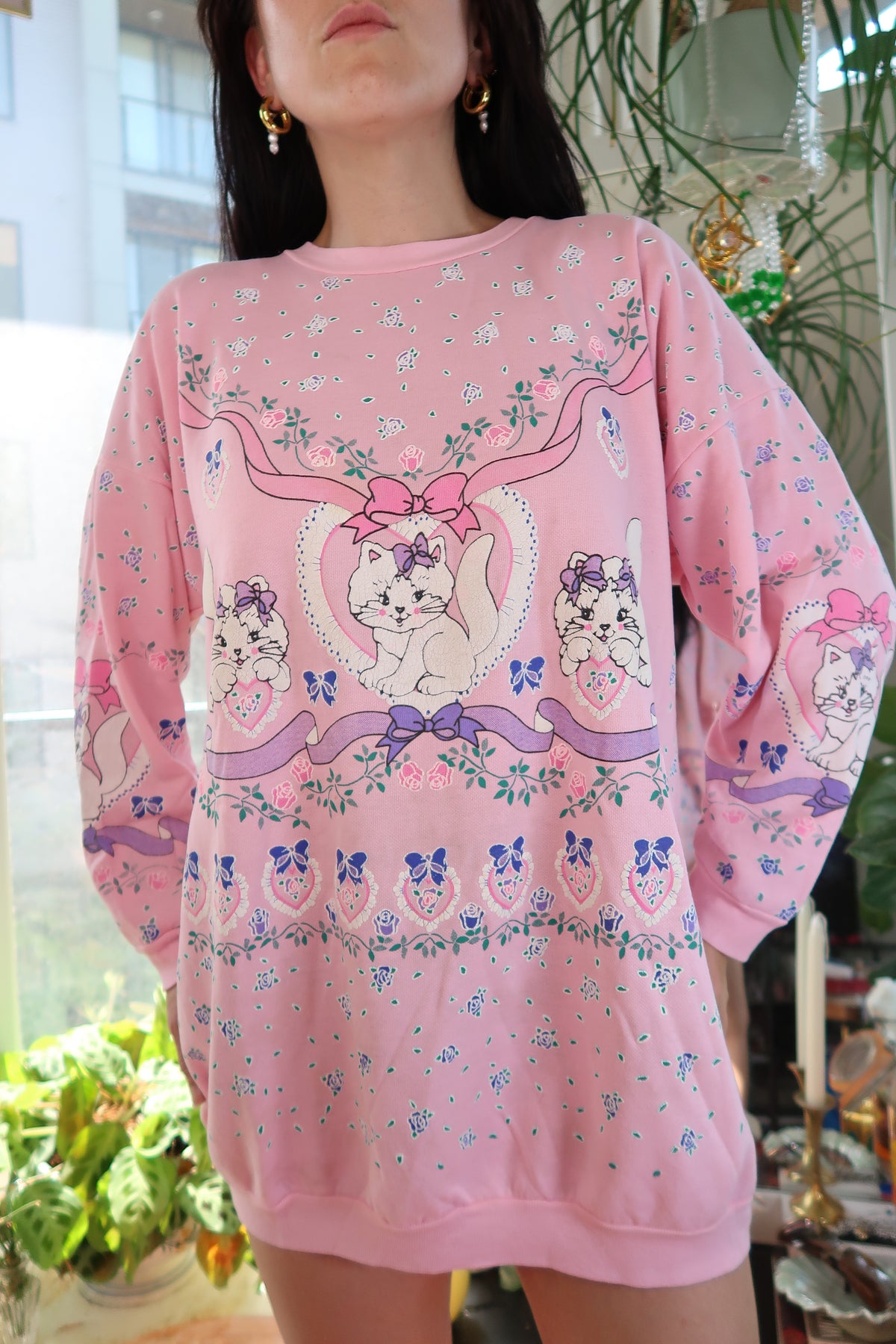 Vintage 1980s Pink Cat Graphic Sweatshirt – Kawaii Animal Print - Elektra Vintage