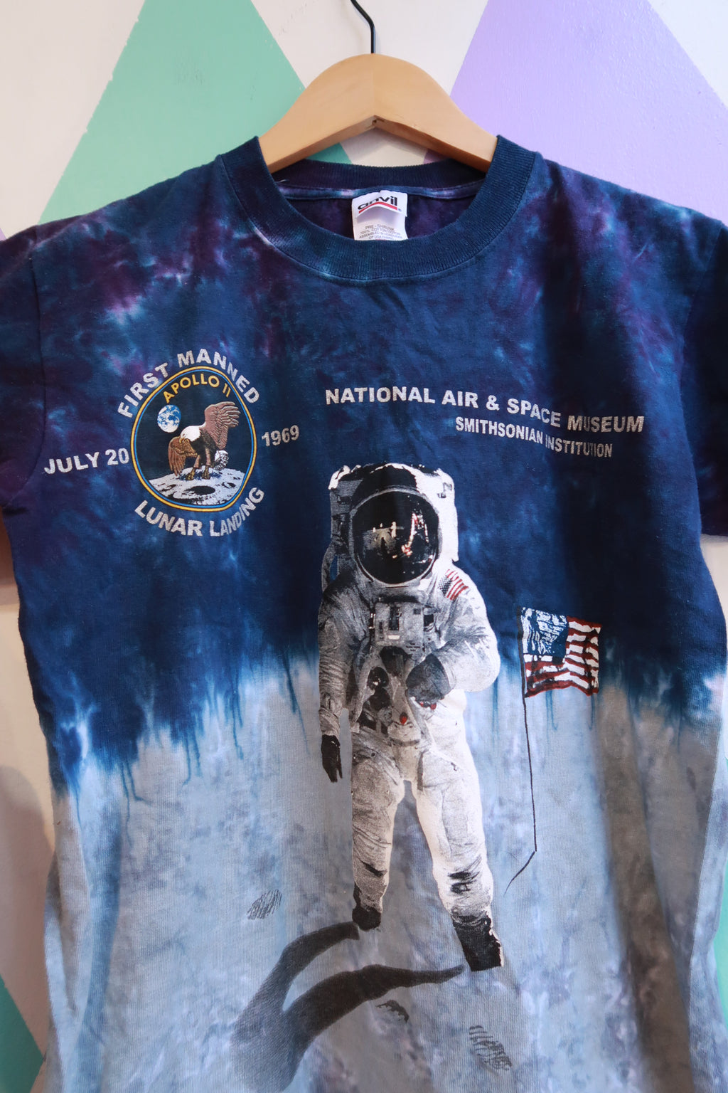 Vintage 2000s NASA Apollo 11 Astronaut Tie-Dye Graphic Tee - Elektra Vintage