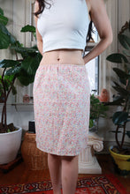 Load image into Gallery viewer, Vintage 2000s Old Navy White Ditsy Floral Midi Skirt
