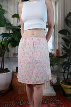 Load image into Gallery viewer, Vintage 2000s Old Navy White Ditsy Floral Midi Skirt
