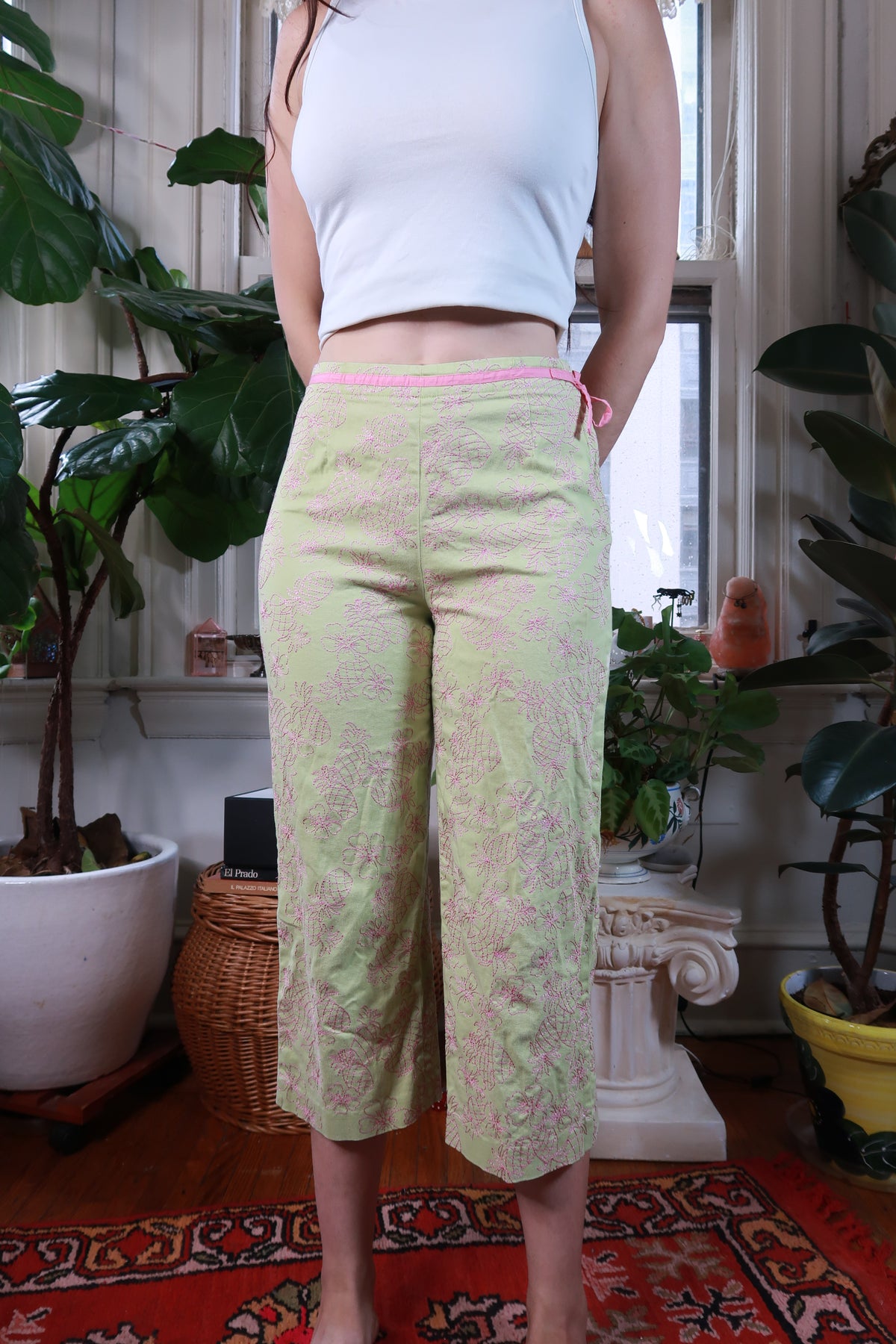 Vintage Y2K Talbots green floral embroidered cropped pants for women, showcasing floral embroidery and tailored fit.