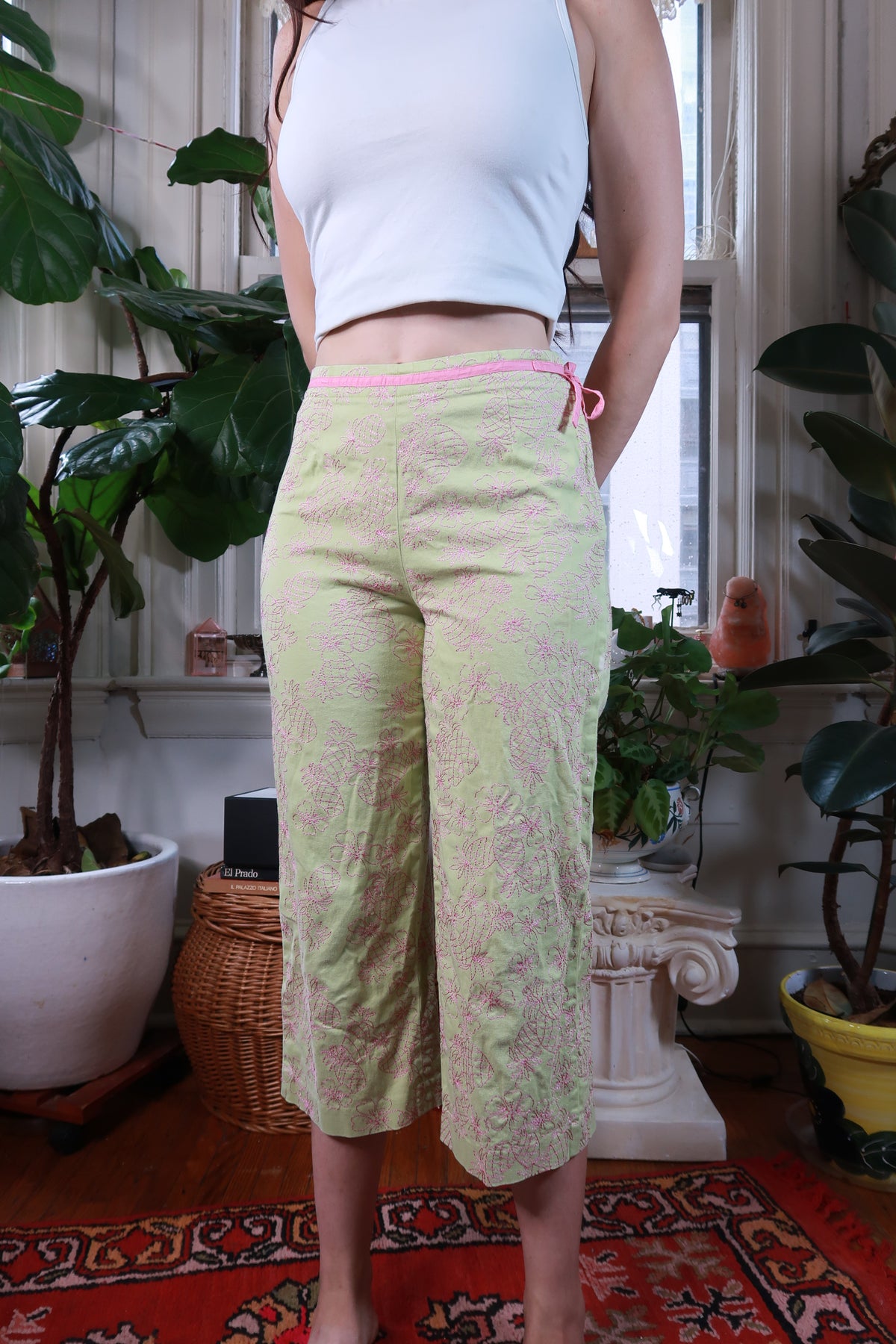 Vintage Y2K Talbots green floral embroidered cropped pants for women, featuring detailed embroidery and a retro style.