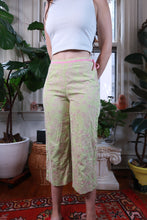 Load image into Gallery viewer, Vintage Y2K Talbots green floral embroidered cropped pants for women, featuring detailed embroidery and a retro style.
